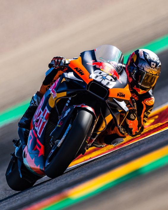 Razlan Razali. Oliveira é 'oficial' Aprilia 19 473996 Miguel Oliveira Red Bull KTM MotoGP RC16 MotorLand Aragón ESP 17 09 22 4 15th Rnd. MotoGP 2022 MotorLand Aragon ESP - MotoX