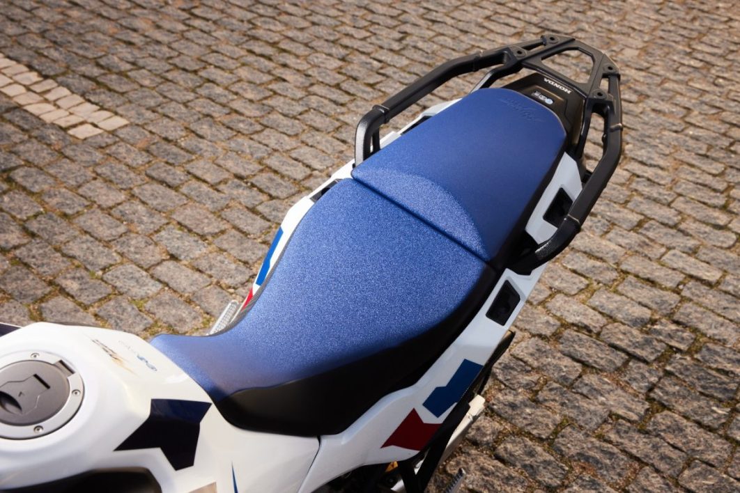 Honda Africa Twin Adventure Sports 2024 23 1 - MotoX