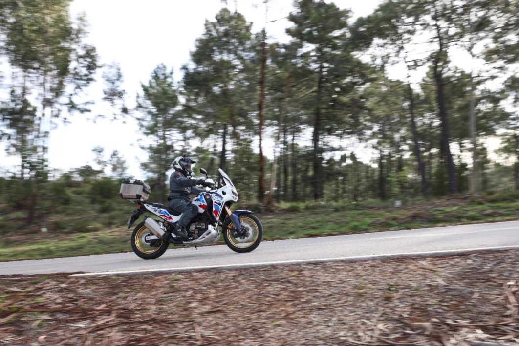 Honda Africa Twin Adventure Sports 2024 52 1 - MotoX