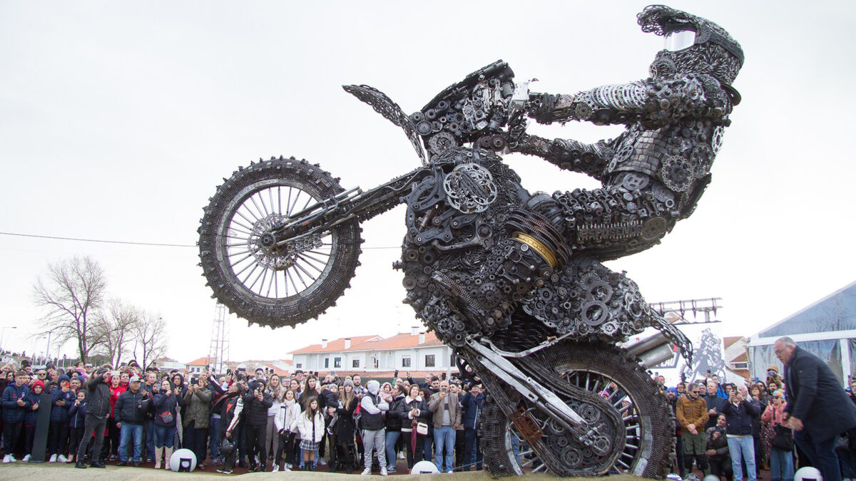 Paulo Gonçalves. Homenagem arrebatadora Moto X