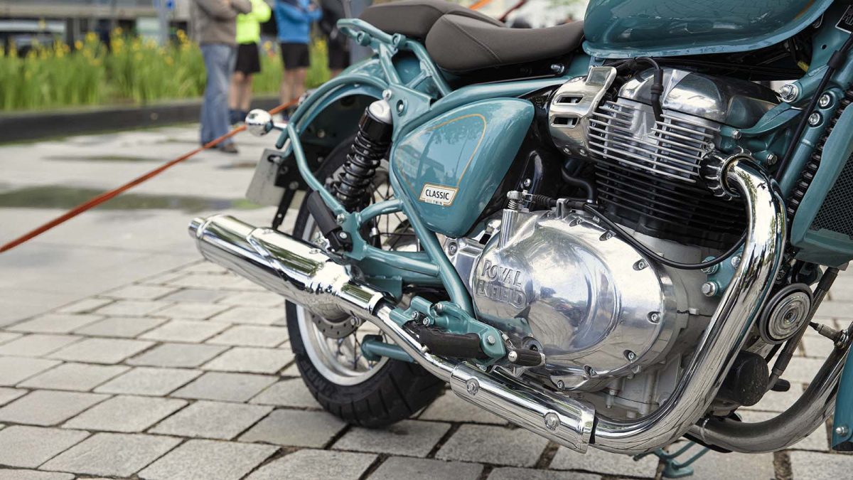 Royal Enfield Classic 650. Nostalgia de Lés-a-Lés 15 Royal Enfield Classic 650