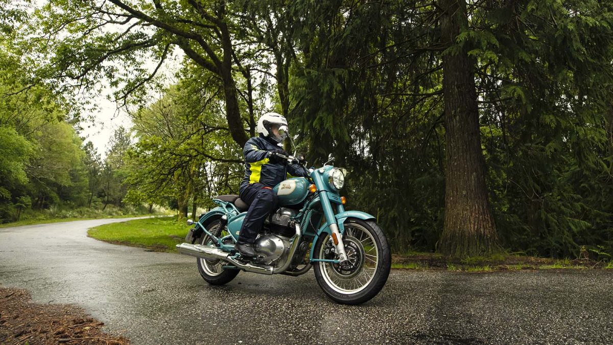 Royal Enfield Classic 650. Nostalgia de Lés-a-Lés 29 Royal Enfield Classic 650