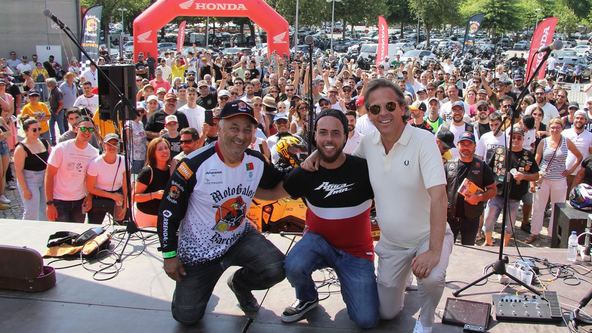 https://www.fnac.pt/Volta-ao-Mundo-de-Mini-Moto-Andre-Sousa/a11475628