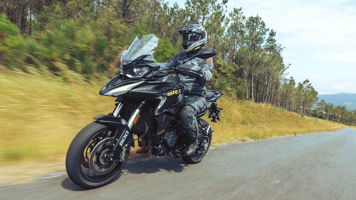 QJMOTOR SRT 900 