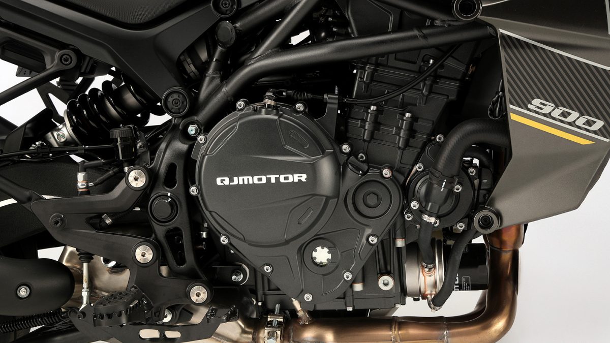 QJMOTOR SRT 900 