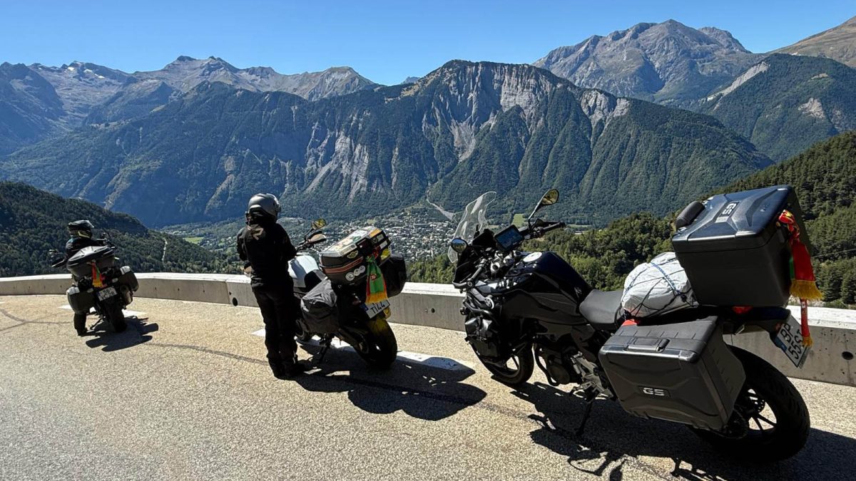 3 mulheres em 3 motos. Viver o caminho e não apenas o destino 1 3 mulheres em 3 motos