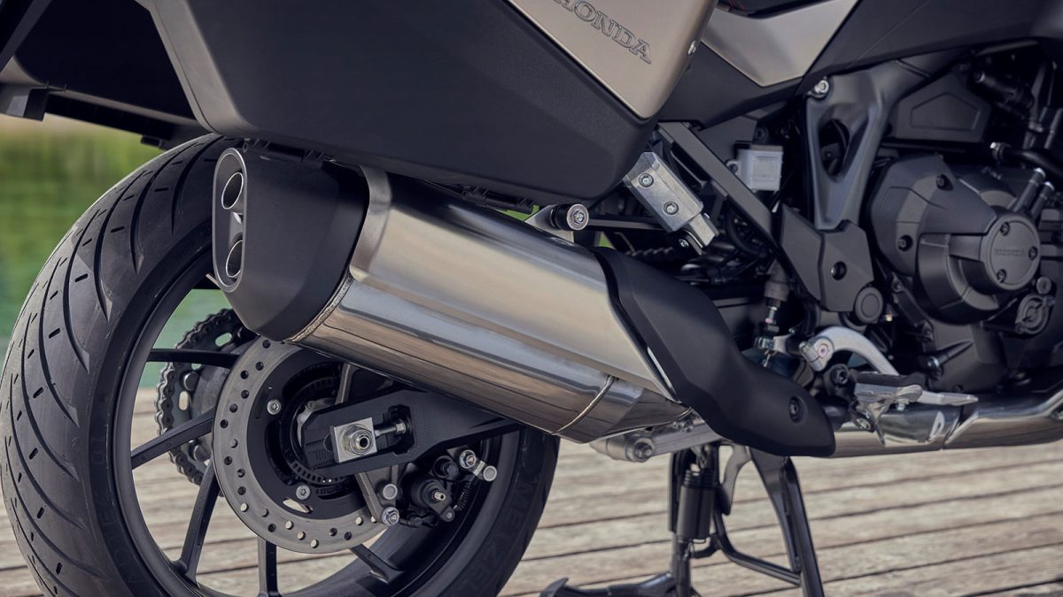 Honda NT1100. Essência de verdadeira turística 18 Honda NT1100