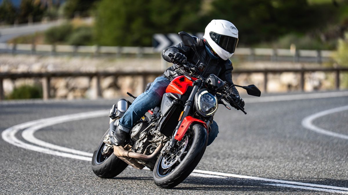 Ducati Monster V2 Paulo Ribeiro 39 1 - MotoX