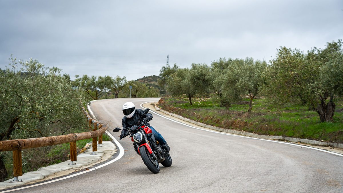 Ducati Monster V2
