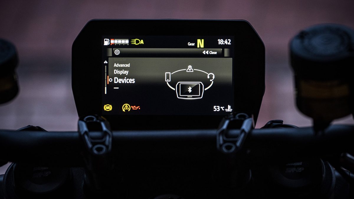 Ducati Monster V2 painel 66 - MotoX