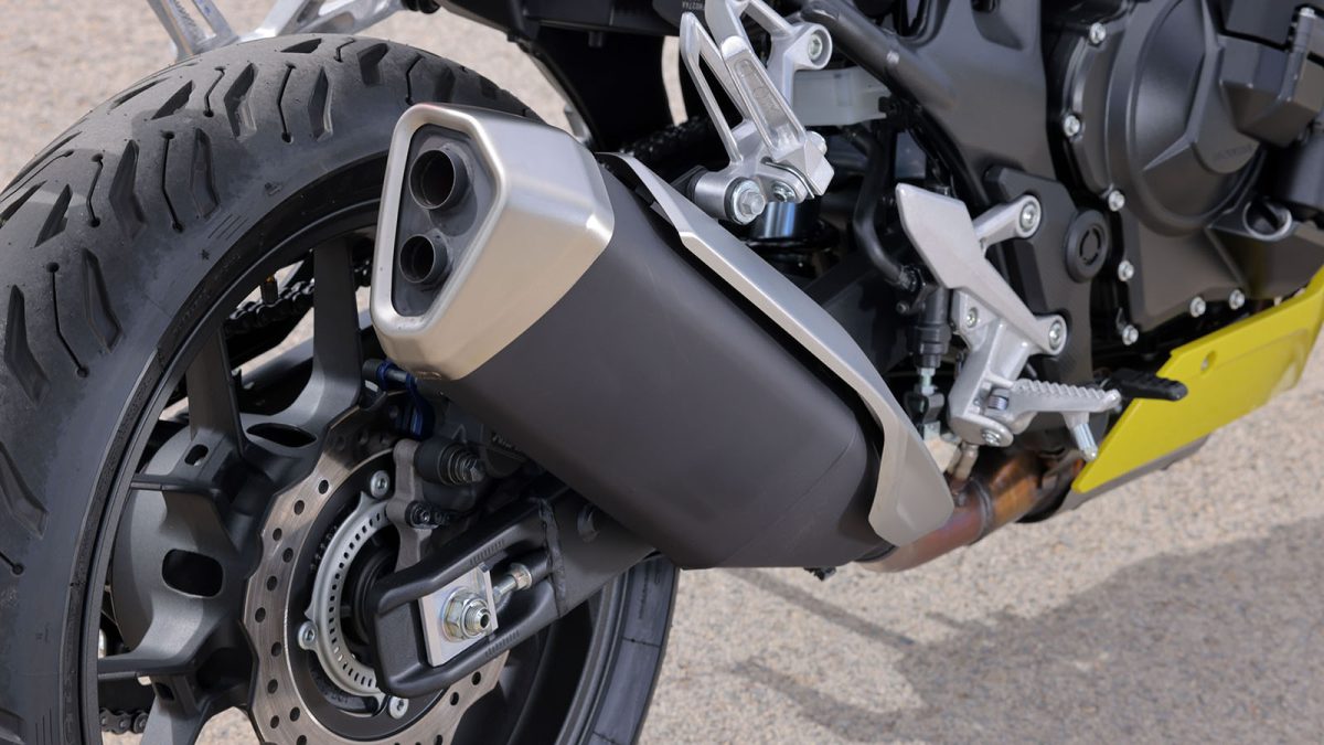 Honda CB750 Hornet E-Clutch 