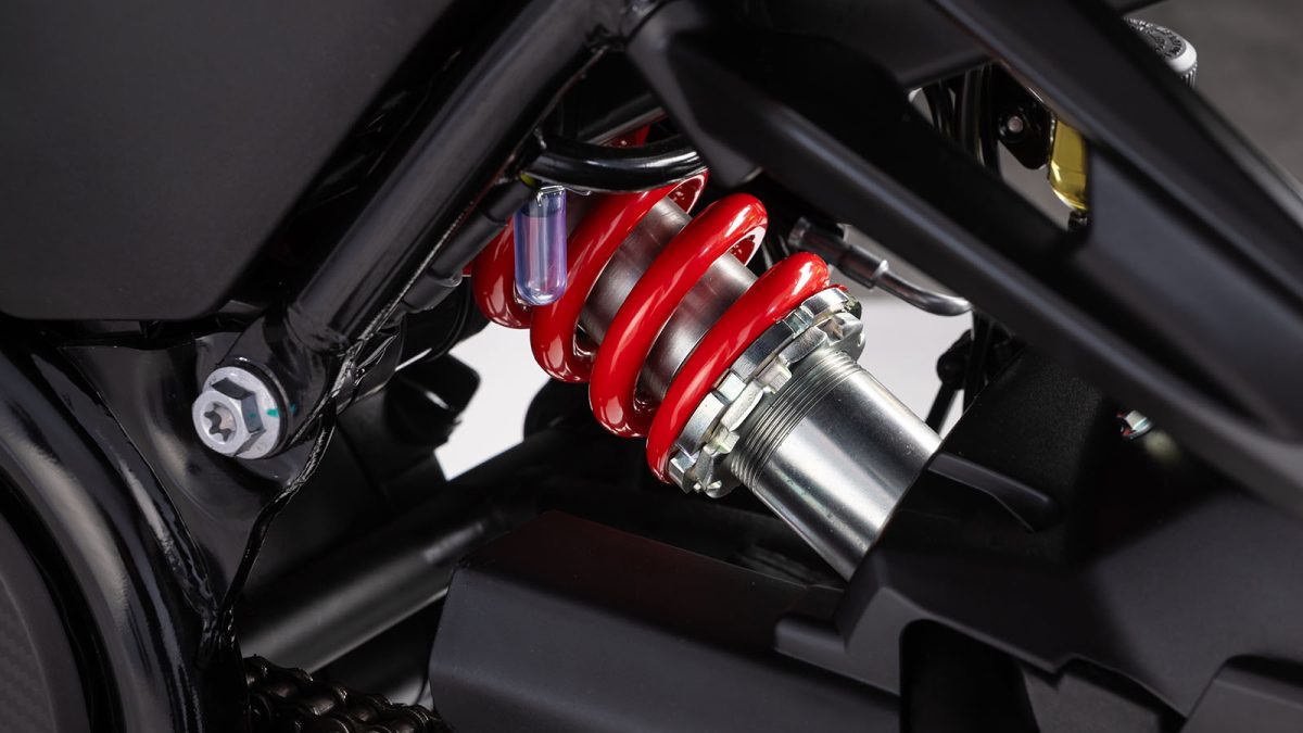 Macbor Shifter 125 Evo. Uma naked entusiasmante! 5 Macbor Shifter 125 Evo 15 - MotoX