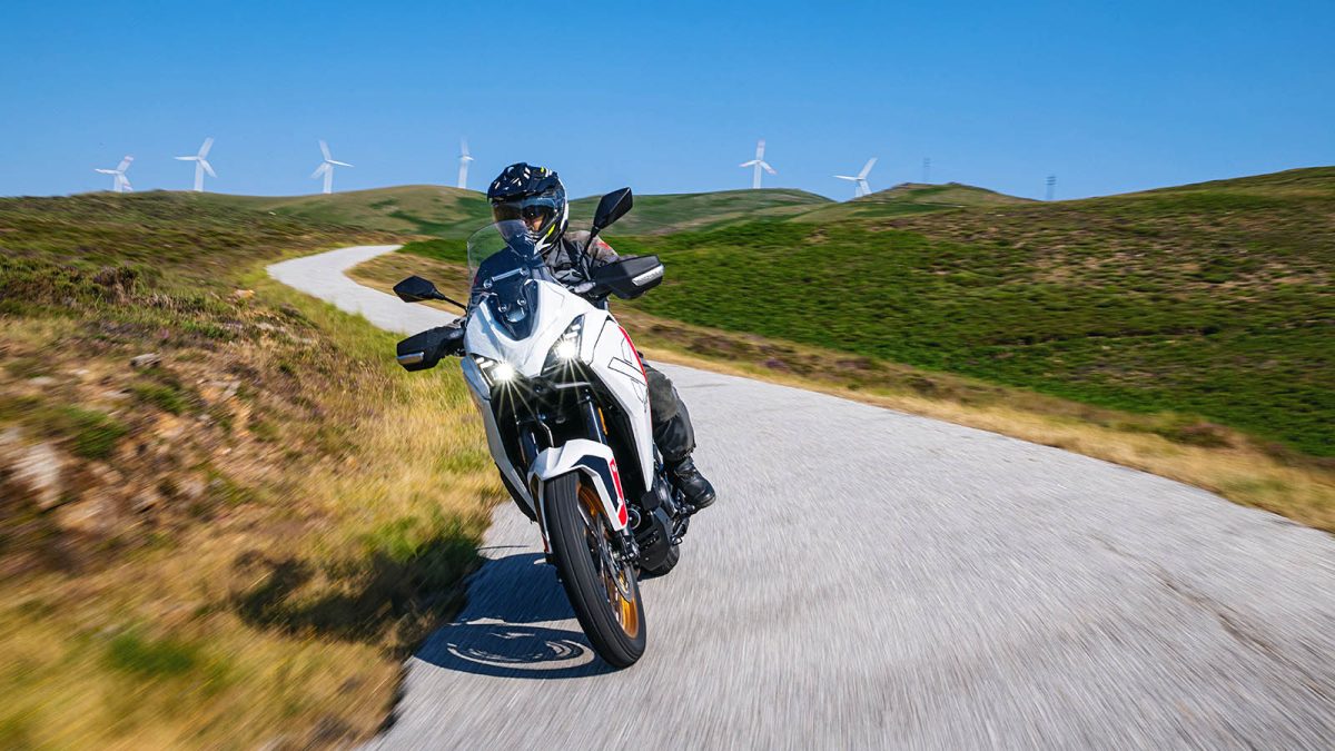 Moto Morini X-Cape 700