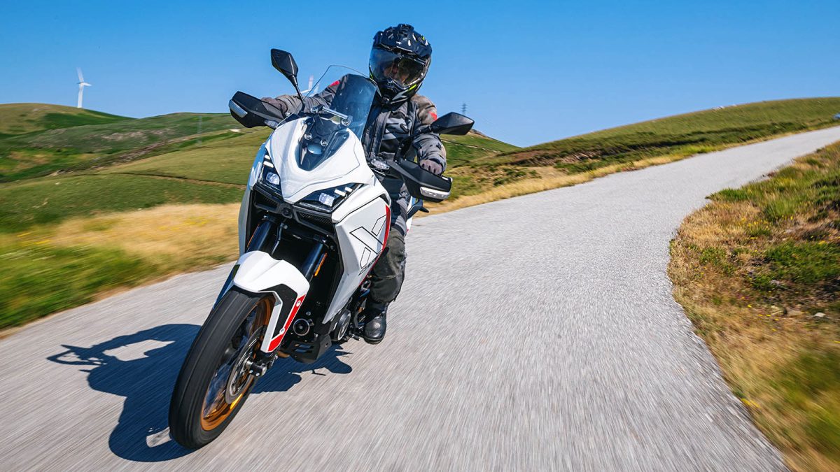 Moto Morini X-Cape 700 