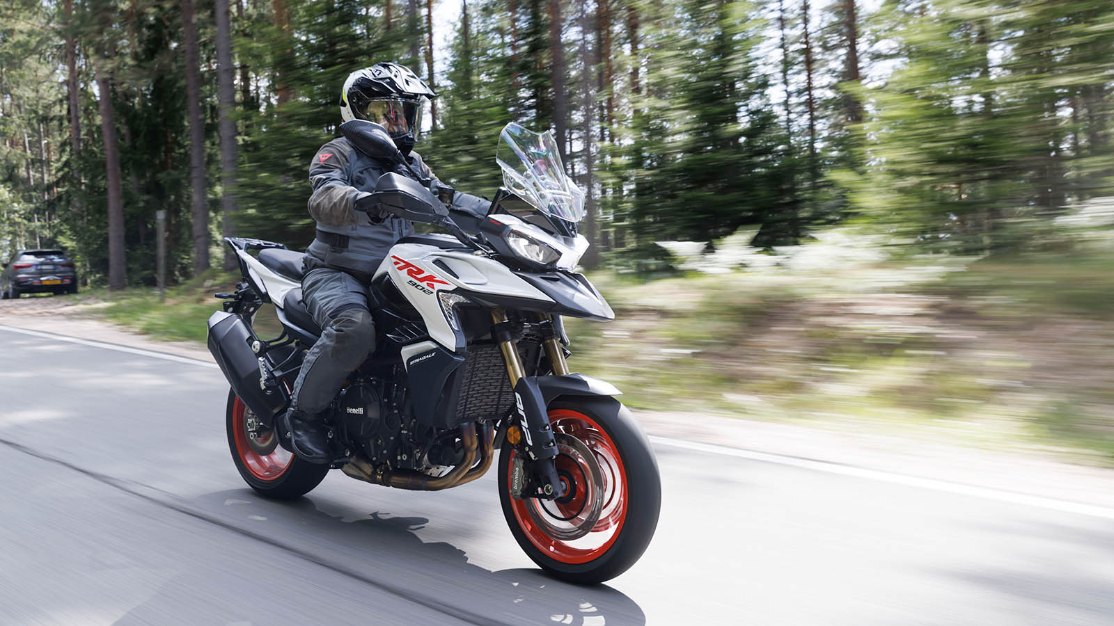 Benelli TRK 902 Stradale