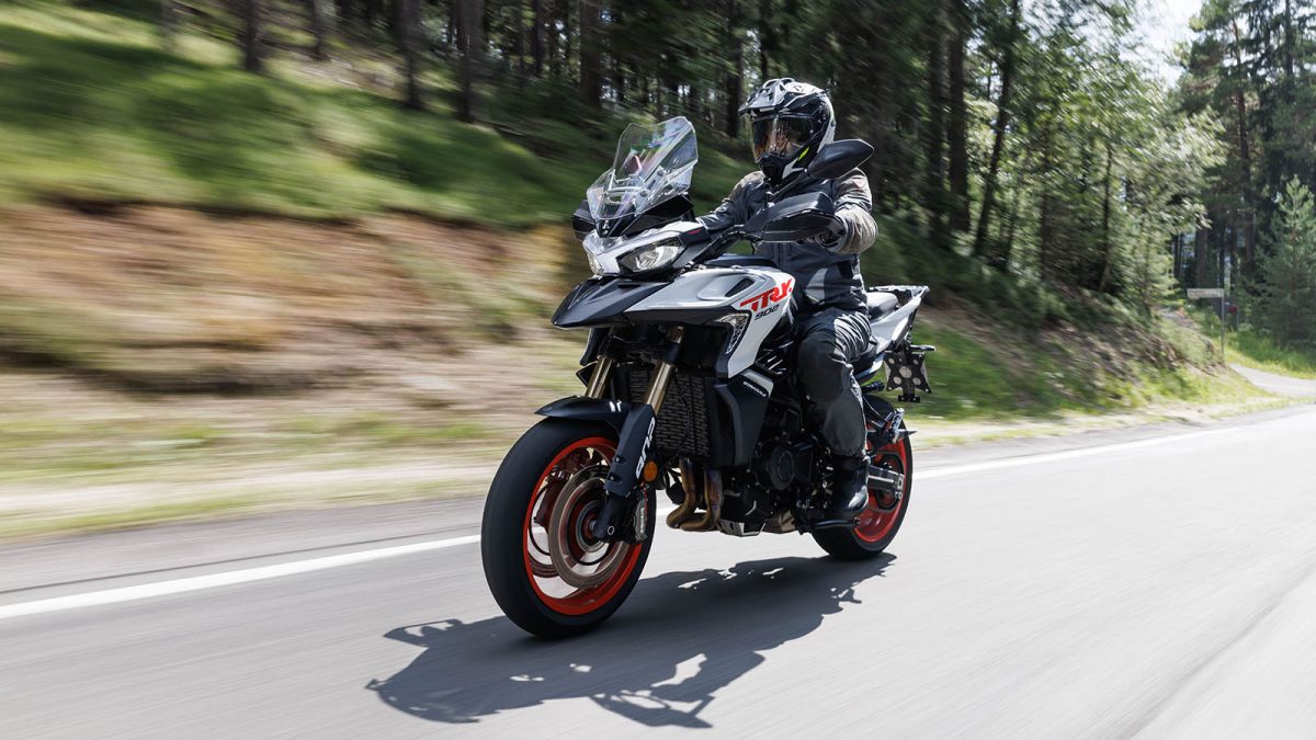 Benelli TRK 902