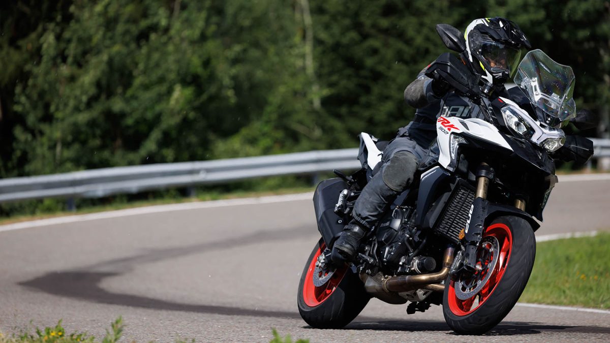 Benelli TRK 902