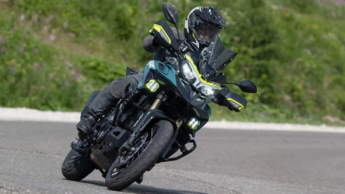 Benelli TRK 902 Xplorer