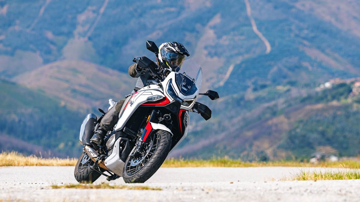 Moto Morini X-Cape 1200