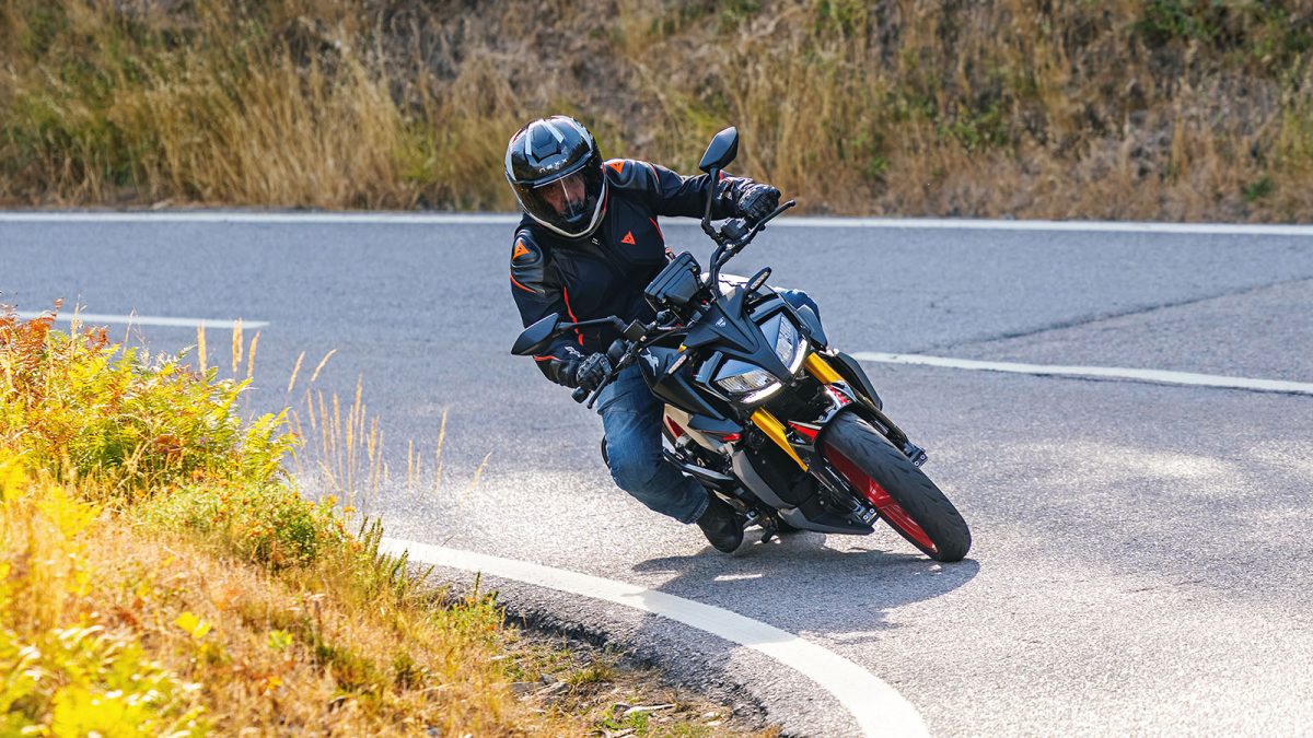 TVS RTR 310 e TVS RR 310. Ambição a dobrar 7 TVS RTR 310