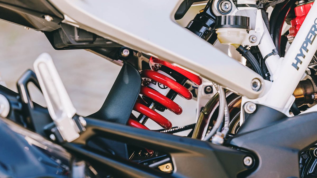 TVS RTR 310 e TVS RR 310. Ambição a dobrar 9 TVS RTR 310