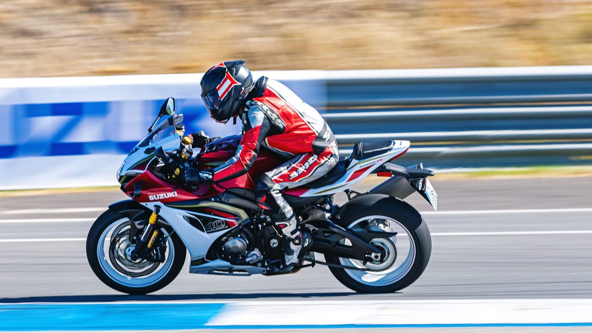 Suzuki GSX-R1000R. Reacender a chama de Hamamatsu 5 Suzuki GSX-R1000R