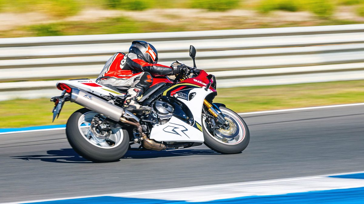 Suzuki GSX-R1000R. Reacender a chama de Hamamatsu 11 Suzuki GSX-R1000R
