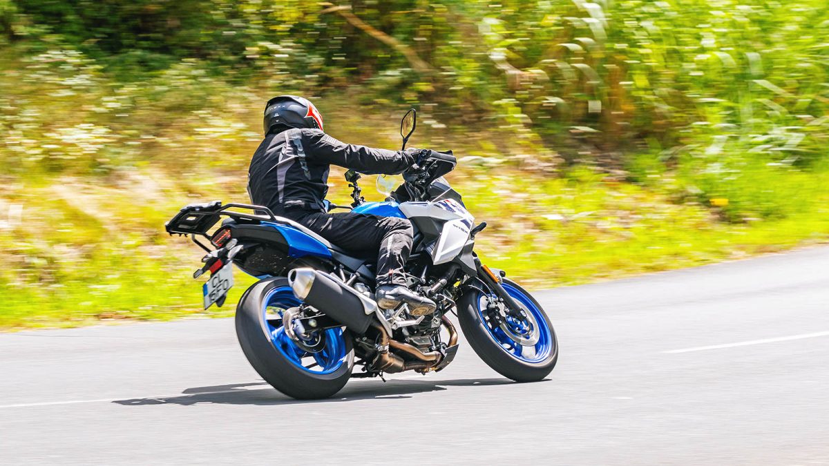Suzuki SV-7GX. Aperfeiçoar a receita de um sucesso! 8 Suzuki SV-7GX
